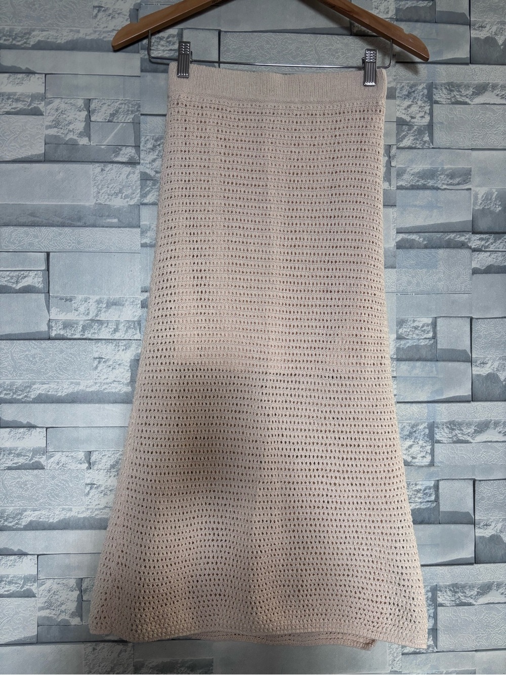House of Harlow 1960 Beige Crochet A-Line Skirt - Picture 2 of 13